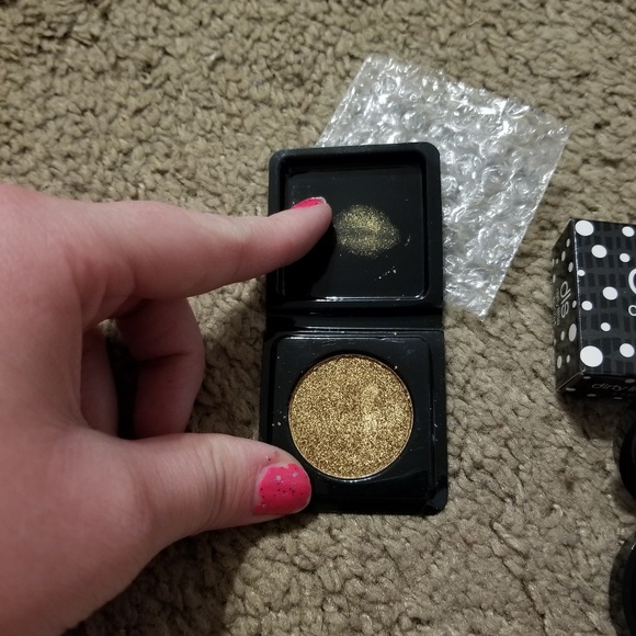 Eyeshadow Bundle - Picture 2 of 2